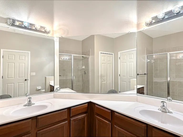 3499 Parkridge Cir — Photo 13