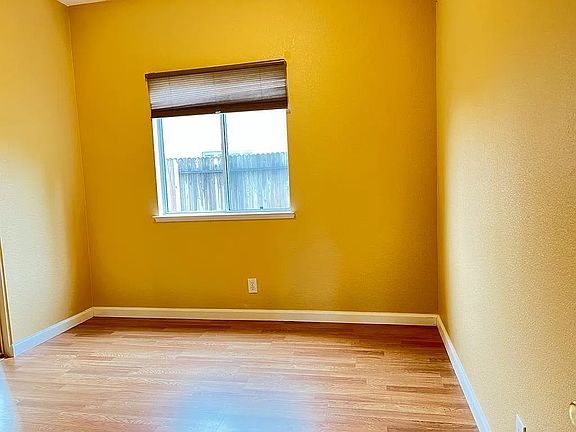 5th image of 99 Ainsworth Way