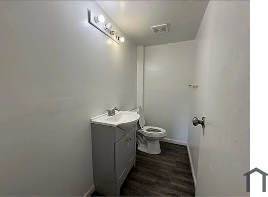 2030 Catalpa Dr #A — Photo 7