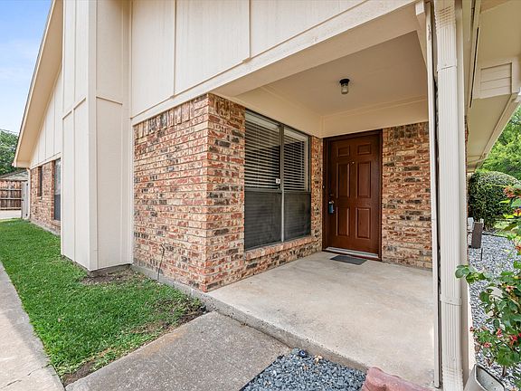 2nd image of 5718 Cancun Dr