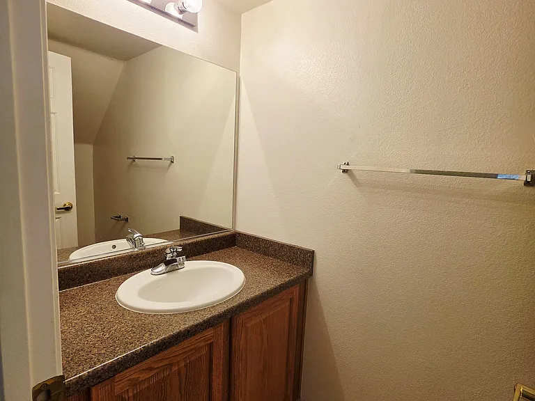 1571 Rusty Ridge Ln — Photo 9