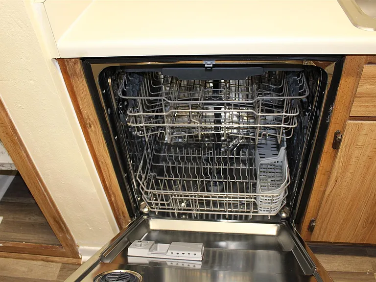3919 Fairmont Pkwy #200 — Photo 28