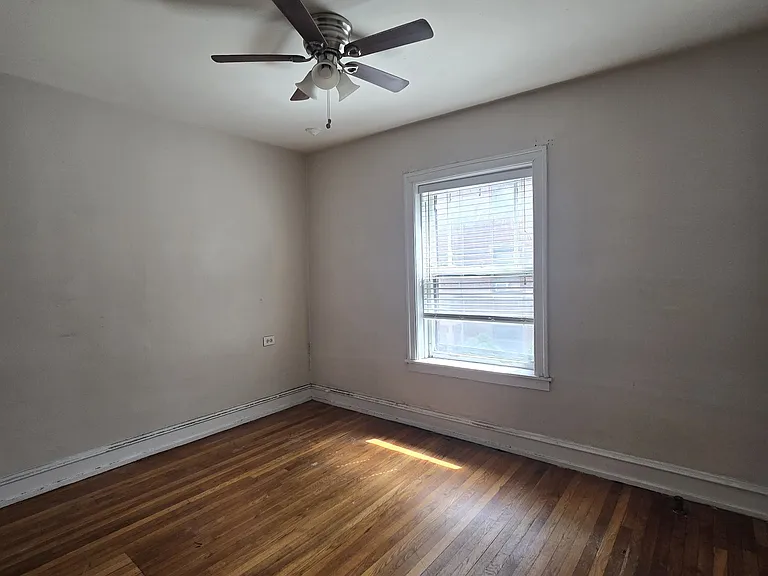1372 W Estes Ave #1N — Photo 7