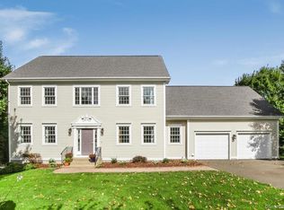 27 Cranesbill Dr, Glastonbury, CT 06033