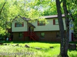815 Country Place Dr, Tobyhanna, PA