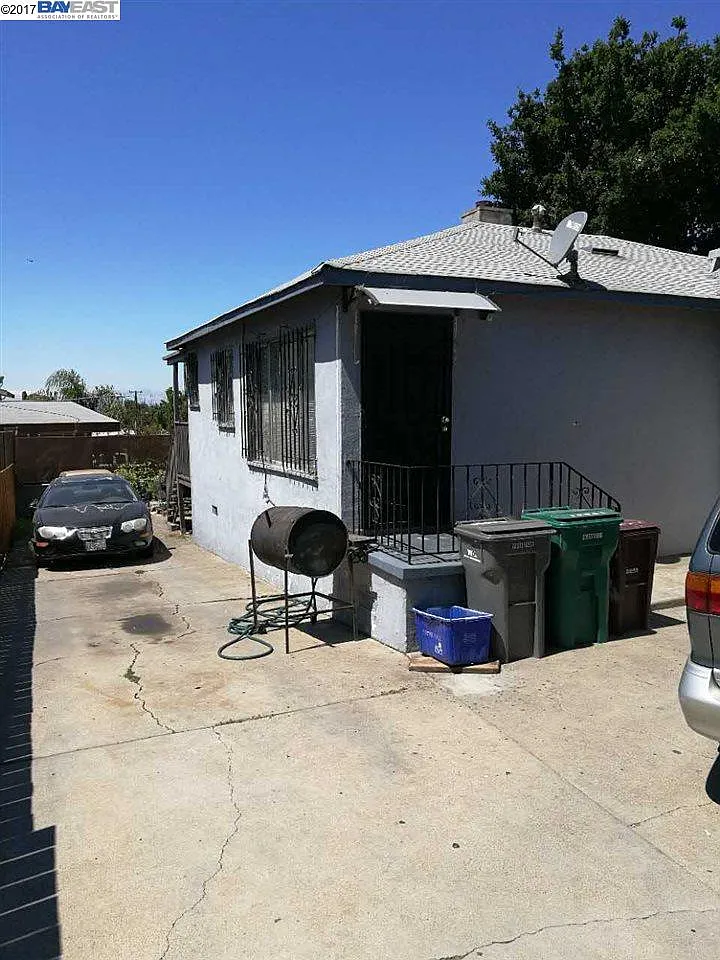 7701 Ney Ave photo 1