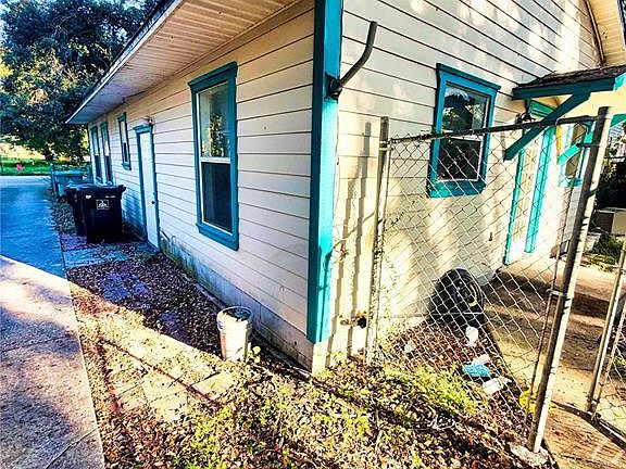 3rd image of 834 S Parramore Ave