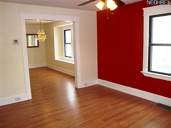 5th image of 4020 Smith Ave