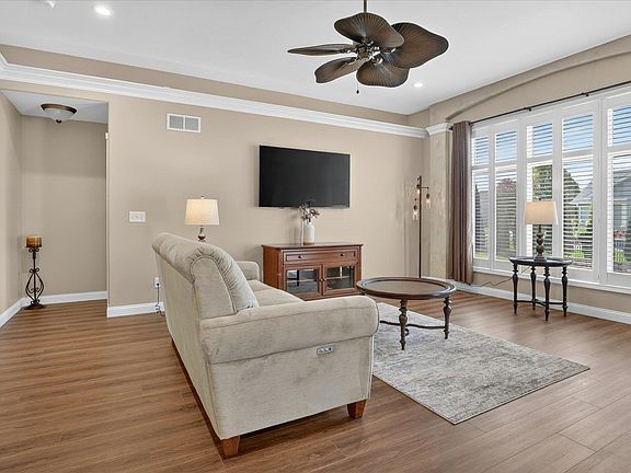 5th image of 3917 Timberstone Dr