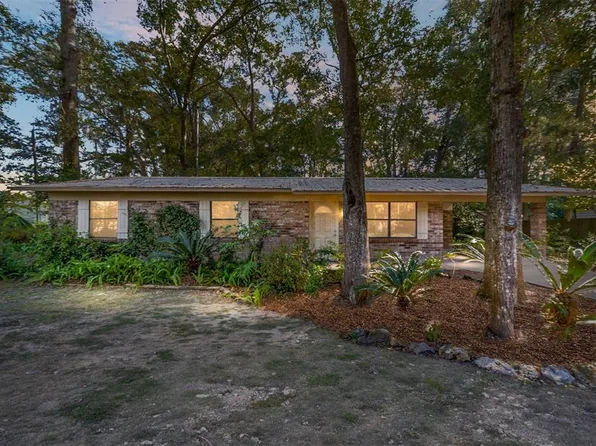 405 SW 257th Ter, Newberry, FL 32669