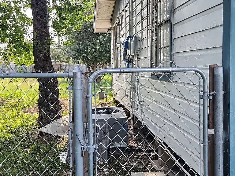 115 N Cummings Ave — Photo 3