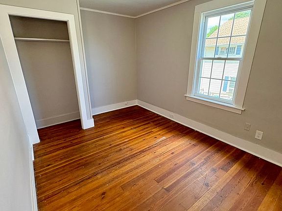2nd image of 10-12 S 3rd Ave #105
