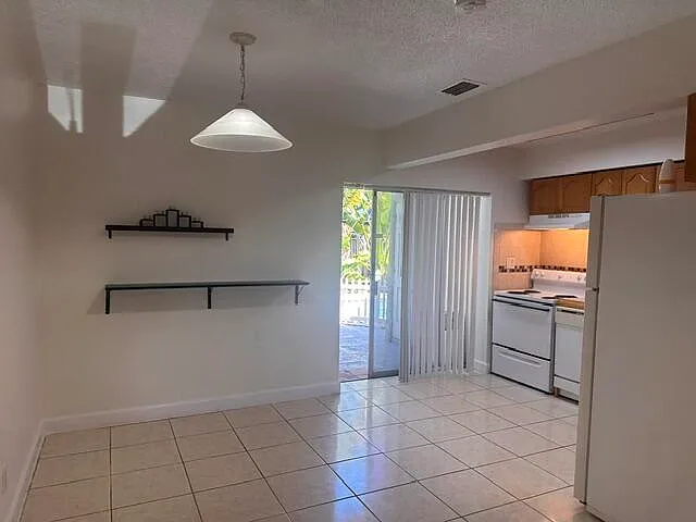 1 bed, 1.0 bath, 700 sqft, $1,750 — Photo 3