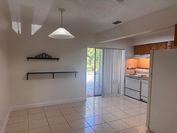 5th image of 1511 SE 23rd Ave APT 1