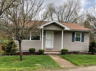 2412 Cherry St, North Parkersburg, WV 26104