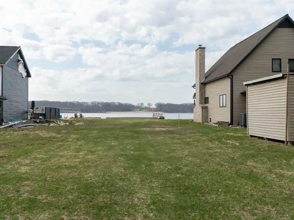 21 Lakeview Ave, Muskegon, MI 49444