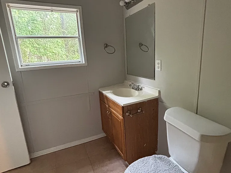 362 Wilson St S — Photo 13