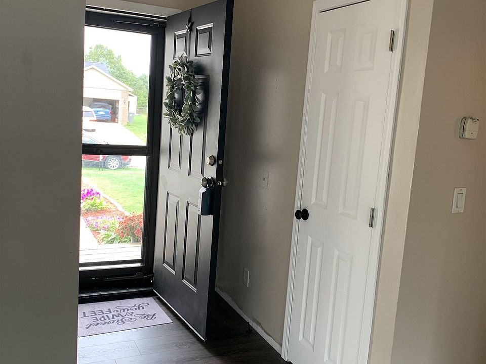 2nd image of 216 Blessing St