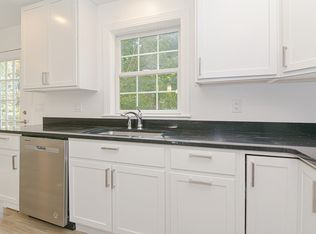 215 High St #8, Taunton, MA 02780