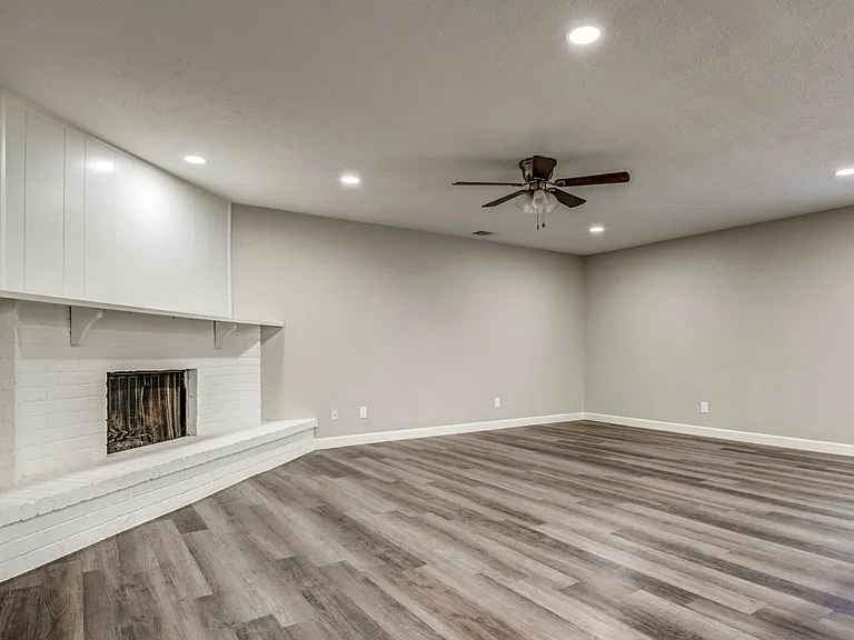 7813 Evening Star Dr — Photo 11