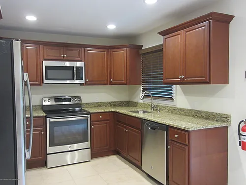 22 Lasatta Ave #2B Photo 1