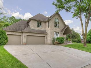 9707 Xylon Ct S, Minneapolis, MN 55438