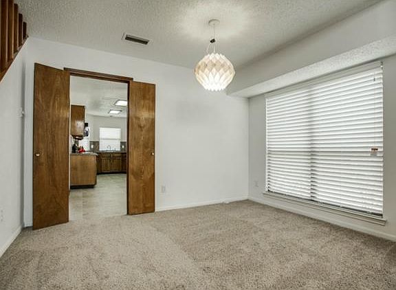 4th image of 1733 Mayflower Dr