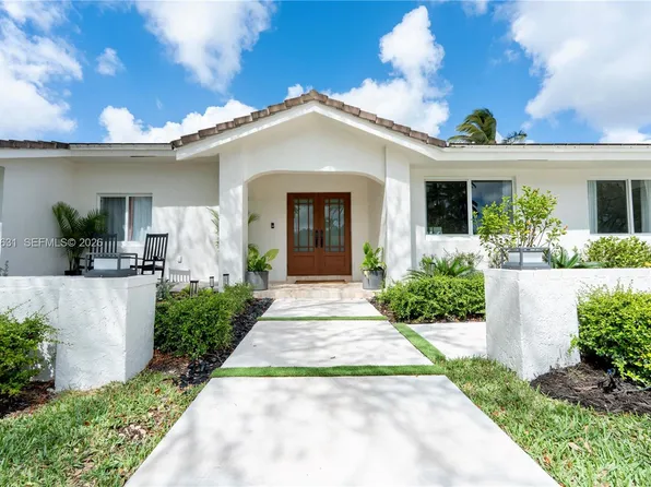 10461 SW 121st St, Miami, FL 33176