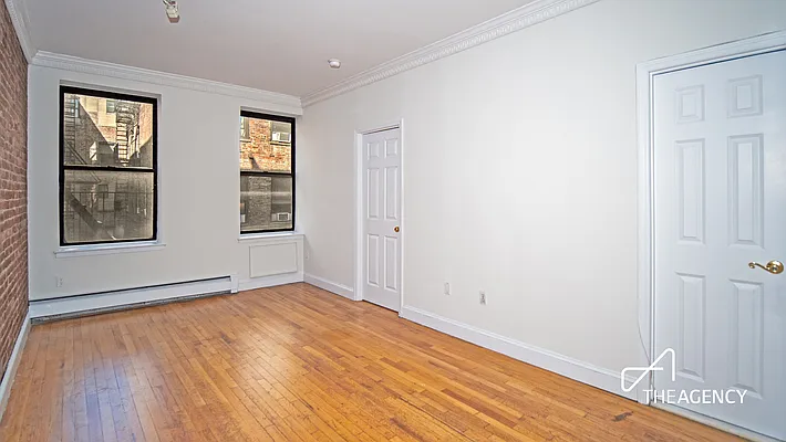 Rented by The Agency | media 12