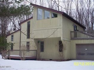 108 Edwin Ln, Stroudsburg, PA 18360