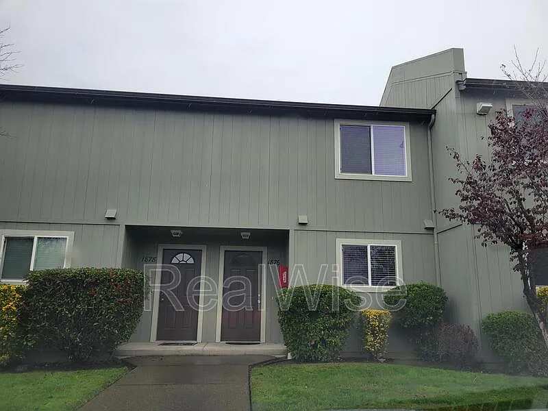 1 bed, 1.0 bath, 1000 sqft, $1,195 — Photo 1