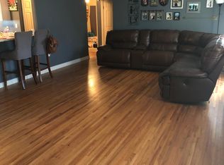 1402 E 43rd St S, Wichita, KS 67216
