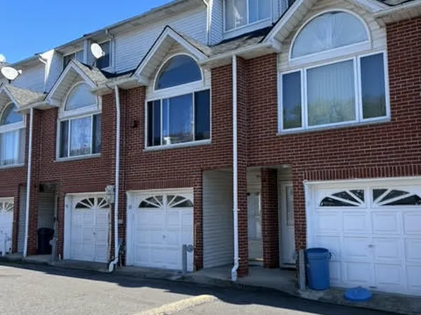 35 Cranford Ct, Staten Island, NY 10306