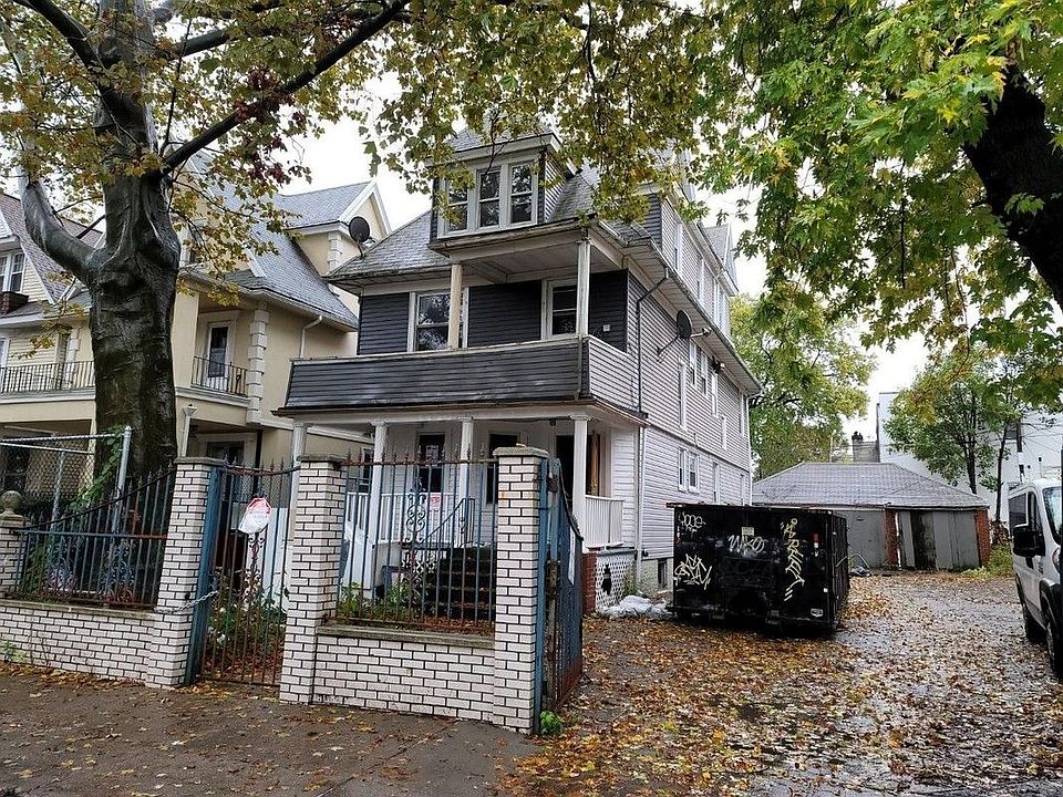 2nd image of 210 Albemarle Rd