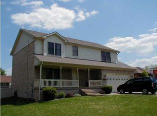7805 Apple Valley Dr, Louisville, KY 40228