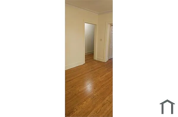 Building Photo - 2037 W 111th St #2