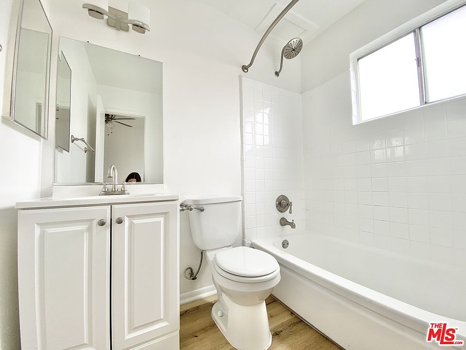 1st image of 345 S Westlake Ave #15A