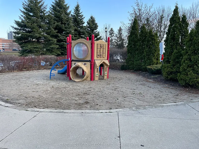 2585 Erin Centre Blvd #601 — Photo 18