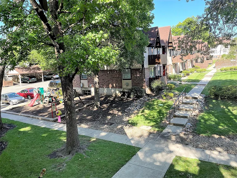 Living Room View - Park