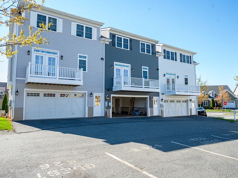 510 Trailside Dr — Photo 6