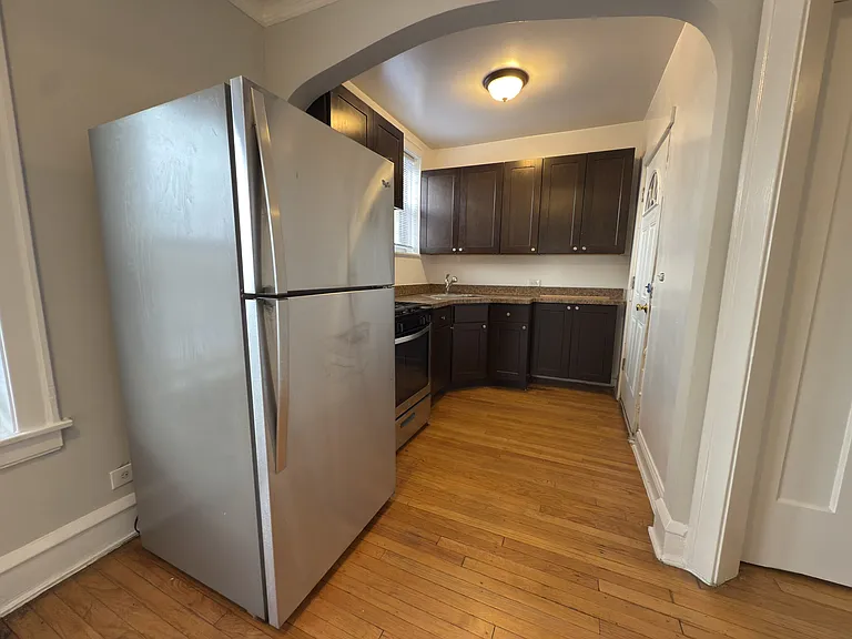51175 W Montrose Ave #3A — Photo 15