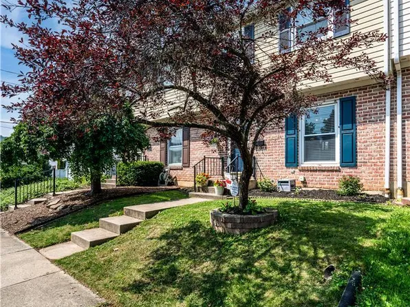 122 N 7th St, Emmaus, PA 18049