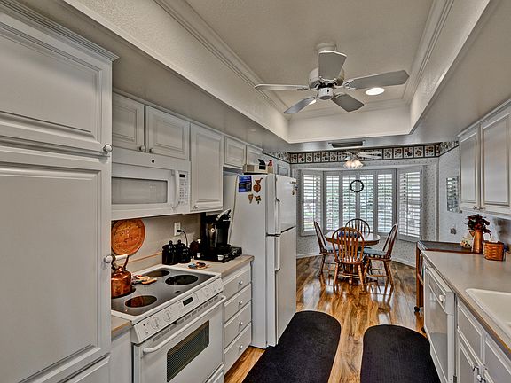 3rd image of 14425 N Arrowhead Ct