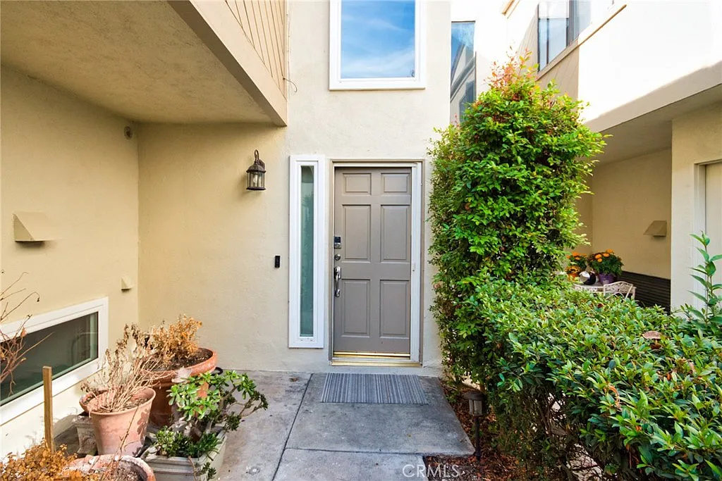 Building Photo - 2853 Park Vista Ct