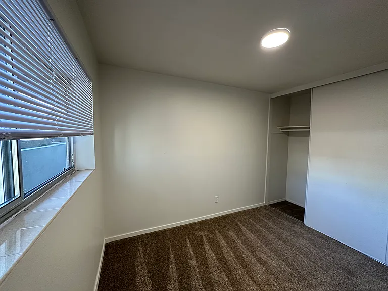 14421 8th Ave SW #109 — Photo 5