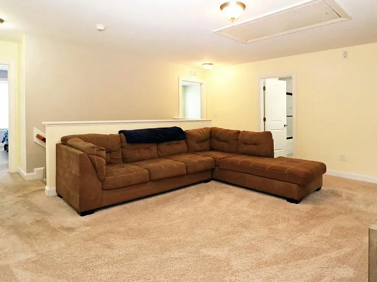 1009 Monmouth Loop — Photo 10