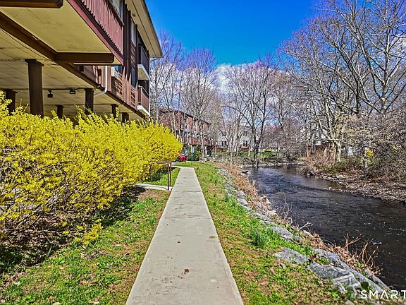 4th image of 154 Cold Spring Road #5