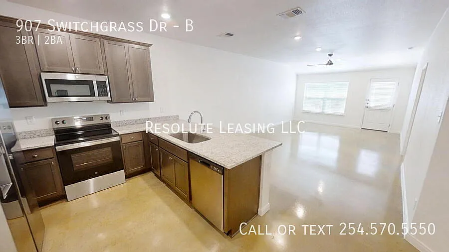 "Charming 3-Bed Duplex with Granite Elegance at 907 Switchgrass Dr, Killeen!" — Photo 4