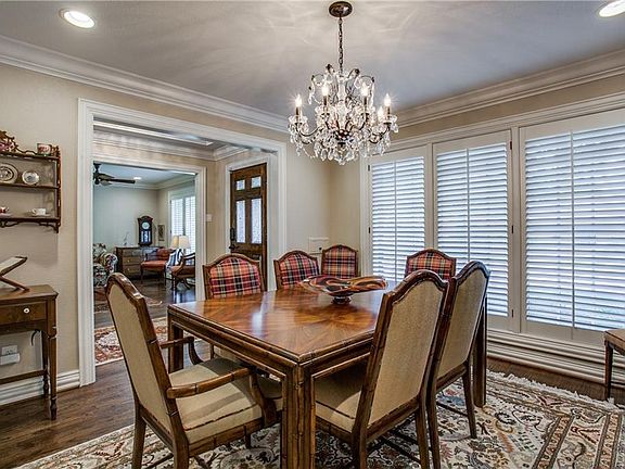 4th image of 6329 Glennox Ln