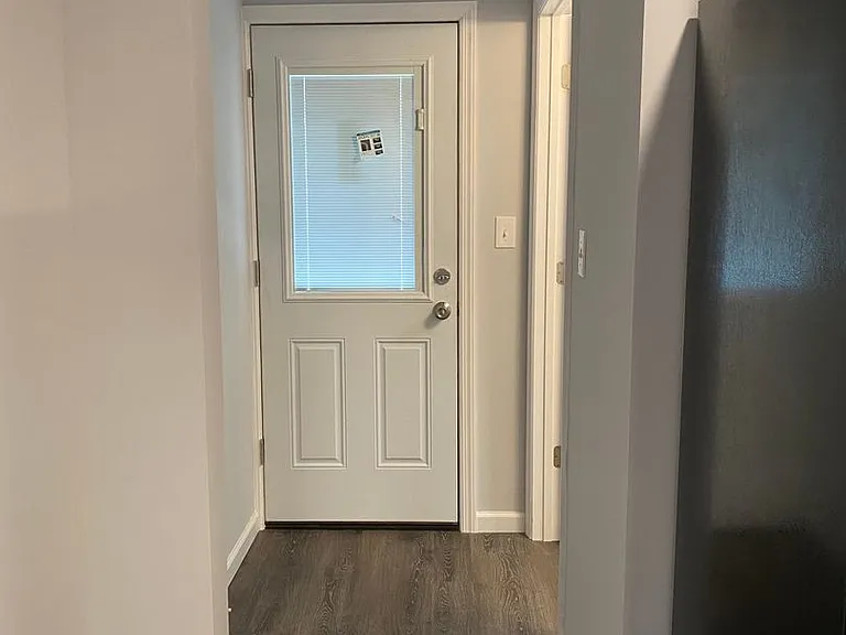 4933 Yew St — Photo 10